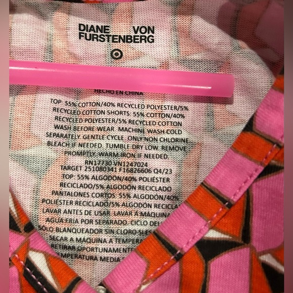 Diane von Fursteberg 2pcs Baby girl outfit dress and diaper cover NWT - Picture 5 of 6